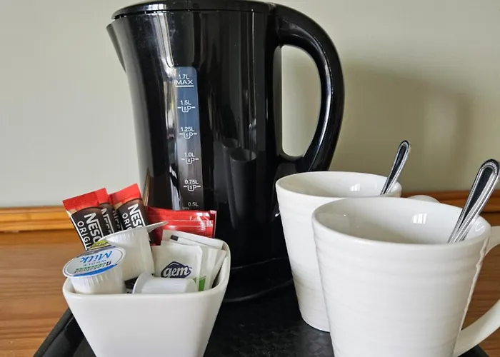 Dergfield House Bed and breakfast 4*