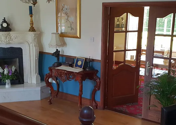 Dergfield House Bed and breakfast 4*