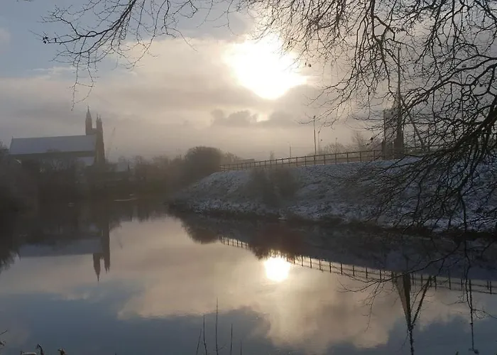 Dergfield House 住宿加早餐酒店 4*